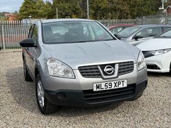 Silver Used 2009 Nissan Qashqai Visia SUV | £2,199 (Fair price)