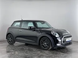 Black Used 2021 Mini Cooper Classic Hatchback | £14,150 (Good price)
