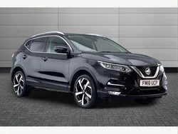 Pearl black Used 2018 Nissan Qashqai Tekna SUV | £9,850 (Fair price)