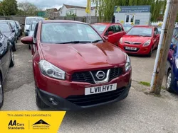 Red Used 2011 Nissan Qashqai Acenta SUV | £2,995 (Good price)