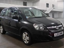 Black Used 2013 Vauxhall Zafira MPV | £1,595 (Fair price)