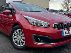 Red Used 2017 Kia Ceed Hatchback | £4,995 (Fair price)