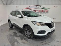 White Used 2019 Renault Kadjar Iconic SUV | £10,999 (Fair price)