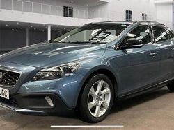 Blue Used 2013 Volvo V40 CC Estate | £4,995 (Fair price)