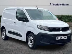 White Used 2024 Vauxhall Combo S MPV | £14,900 (Fair price)