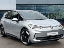 Scale silver metallic black Used 2023 VW ID.3 Pro Hatchback | £22,967 (Fair price)