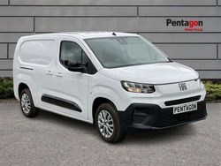 White New 2025 Fiat Doblò MPV | £25,192
