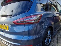 Used 2019 Ford S-MAX ST-Line Estate | £24,299 (Expensive)