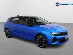 Blue Used 2024 Vauxhall Astra Ultimate Hatchback | £20,299 (Good price)