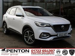 White Used 2022 MG HS Exclusive SUV | £14,290 (Fair price)