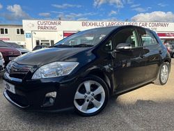 Used 2011 Toyota Auris Hybrid T4 | £7,499 (Expensive)