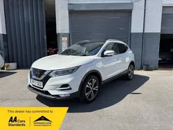 White Used 2017 Nissan Qashqai Tekna SUV | £10,990 (Fair price)
