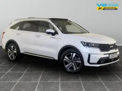 White Used 2022 Kia Sorento 4 SUV | £30,295 (Fair price)