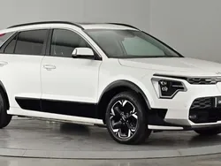 Used 2025 Kia e-Niro 4 SUV | £23,450 (Fair price)