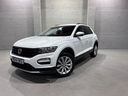 White Used 2018 VW T-Roc SE SUV | £11,995 (Fair price)