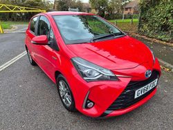 Red Used 2018 Toyota Yaris Hybrid Hatchback | £11,499 (Fair price)