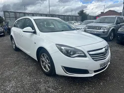 White Used 2014 Vauxhall Insignia Design Edition Estate | £2,499 (Good price)