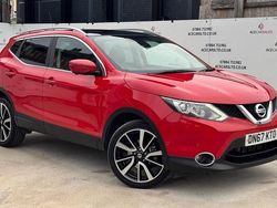Red Used 2017 Nissan Qashqai Tekna SUV | £11,895 (Fair price)