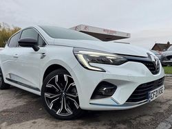 White Used 2021 Renault Clio V Hatchback | £11,995 (Good price)