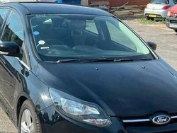 Black Used 2012 Ford Focus Zetec Hatchback | £4,211 (Fair price)