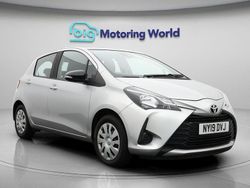 Silver Used 2019 Toyota Yaris Active Hatchback | £9,500 (Good price)