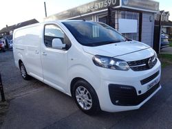 White Used 2019 Vauxhall Vivaro Sportive Van | £8,995 (Fair price)