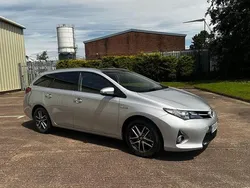 Used 2014 Toyota Auris Touring Sports Estate | £11,495 (Fair price)