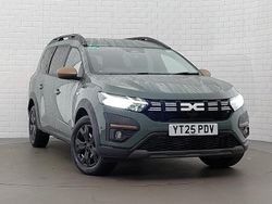 Green Used 2025 Dacia Jogger Extreme MPV | £19,698 (A bit pricey)