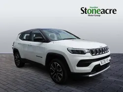 White New 2025 Jeep Compass Altitude SUV | £26,995 (Good price)