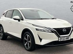 White Used 2023 Nissan Qashqai N-Connecta SUV | £18,697 (Fair price)