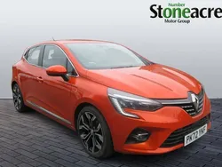 Orange Used 2022 Renault Clio V SE Hatchback | £13,395 (Fair price)