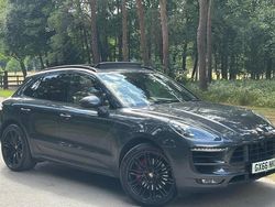 Used 2016 Porsche Macan SUV | £26,990 (Fair price)