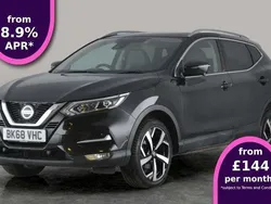 Black Used 2017 Nissan Qashqai Tekna SUV | £10,267 (Fair price)