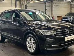 Black Used 2022 VW Tiguan Life SUV | £19,465 (Fair price)