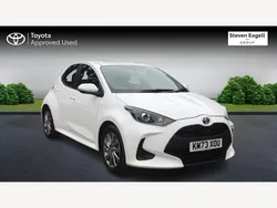 White Used 2023 Toyota Yaris Hybrid Hatchback | £16,552 (Good price)