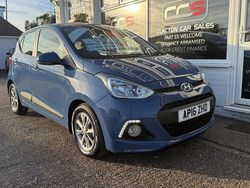 Blue Used 2016 Hyundai i10 Premium Hatchback | £6,495