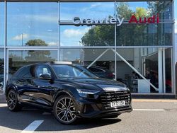 Black Used 2022 Audi Q8 Comfort SUV | £55,990 (Expensive)