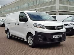 White Used 2021 Vauxhall Vivaro S Van | £11,396 (Fair price)