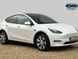 White Used 2022 Tesla Model Y SUV | £24,695 (Fair price)