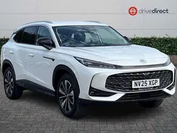 Solid white pearl New 2025 MG HS Trophy SUV | £22,495 (Fair price)