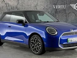 Blue New 2024 Mini Cooper SE Hatch Hatchback | £26,490 (Good price)
