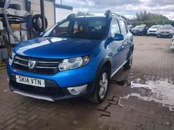 Blue Used 2014 Dacia Sandero Lauréate Hatchback | £2,495 (Good price)