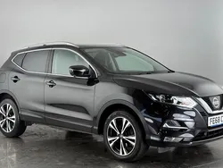 Black Used 2017 Nissan Qashqai N-Connecta SUV | £10,450 (Fair price)