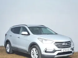 Silver Used 2018 Hyundai Santa Fe Premium SUV | £15,995 (Fair price)