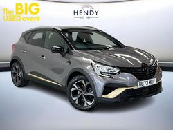 Grey/black Used 2022 Renault Captur Engineered SUV | £19,299 (Fair price)