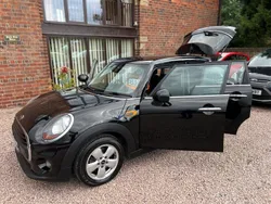 Black Used 2016 Mini One D Hatch Hatchback | £4,695 (Fair price)