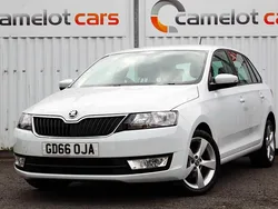 White Used 2016 Skoda Rapid SE Hatchback | £6,490 (Fair price)