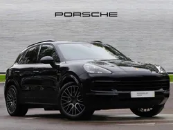 Jet black metallic Used 2018 Porsche Cayenne SUV | £42,500