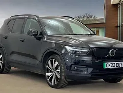 Black Used 2022 Volvo XC40 Pro SUV | £24,499 (Good price)