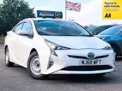 White Used 2018 Toyota Prius Hatchback | £10,495 (Super price)